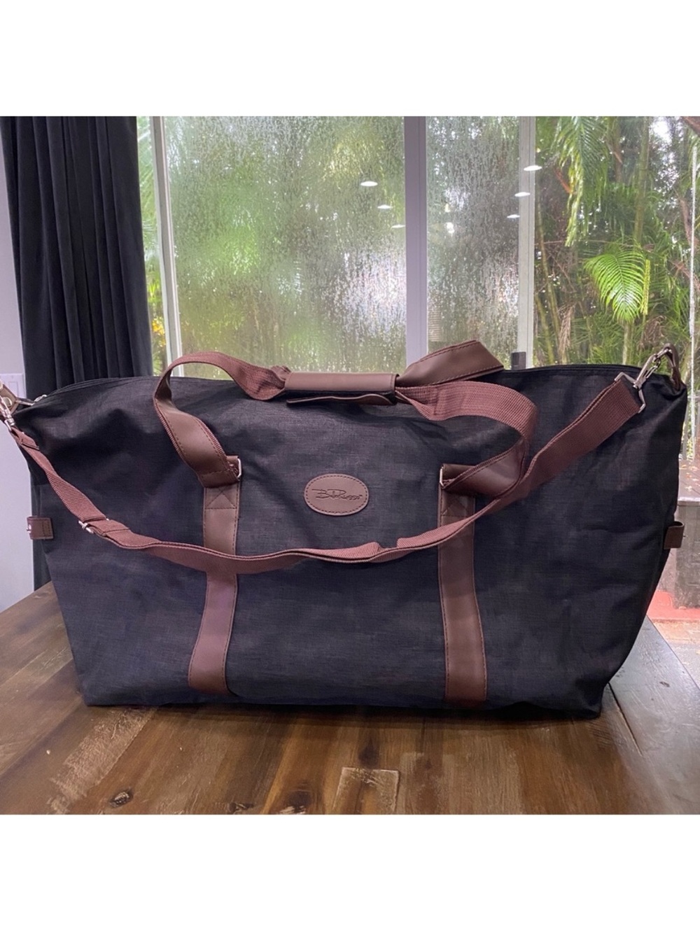 Bella Russo unisex large messenger / duffel bag for carryon gray with tan trim